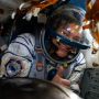 Pesawat Ruang Angkasa Soyuz MS-15 Mendarat di Kazakhstan