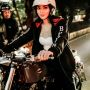 6 Potret Seksi Wika Salim saat Naik Moge Custom, Awas Naksir!