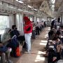 Jam Operasional KRL Ditambah Hingga Pukul 9 Malam di Masa PSBB Transisi