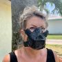Keren! Kini Ada Masker dari Kulit Ular Sanca, Siapa Mau Coba?