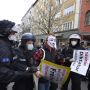 Demo Anti Lockdown di Berlin, Puluhan Demonstran Diamankan Polisi