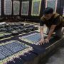 Intip Pembuatan Batik Bermotif Al-Quran di Laweyan Solo