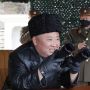 Menghilang 3 Minggu, Kim Jong Un Muncul dengan Bekas Luka di Tangan