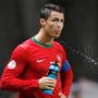 Cegah Corona, FIFA Usulkan Pemain yang Meludah Sembarangan Dikartu Kuning