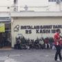 Warga Solo Ramai-ramai Melayat Jenazah Didi Kempot di RS Kasih Ibu Solo