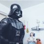 Darth Vader Turun Tangan Tegakkan Lockdown dan Bagikan Bantuan di Filipina