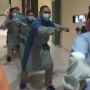 Saking Girangnya Sembuh dari Covid-19, Pasien Goyang TikTok