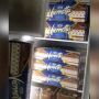 Bikin Iri, Wanita Ini Timbun Banyak Es Krim Viennetta di Kulkasnya