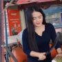Viral Penjual Es Kelapa Muda Berparas Cantik, Warganet Auto Salfok