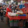 Ramadan di Tengah Pandemi Covid-19: Berburu Takjil saat PSBB