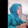 Tirukan Pengumuman di Pesawat, Aksi Perempuan Ini Bikin Warganet Ambyar