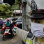 Waspada Corona, Patung Polisi di Bandung Pakai Masker