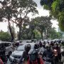 Anies Mau Perpanjang PSBB, Jalan Pasar Minggu Macet Parah Jelang Berbuka