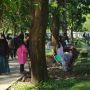 Lebaran Hari Kedua: Warga Bogor Ramai Berziarah ke Pemakaman