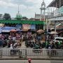 Masa PSBB, Harga Miring jadi Alasan Pasar Gembrong Ramai Diserbu Warga