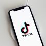 Dukung Penggunaan Internet Sehat, TikTok Gandeng Telkomsel