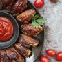 Menu Sayap Ayam Pakai Nama Rasis, Pegawai Restoran Resign