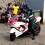 Viral Ksatria Baja Hitam Belanja ke Pasar Naik Kawasaki, Warganet Geger