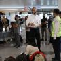 Kunjungi Bandara Ahmad Yani Semarang, Ganjar Pranowo Serukan Jaga Jarak