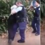 Mirip Floyd, Polisi Australia 'Jatuhkan' Remaja saat Penangkapan