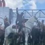 Penunggang Kuda Ramaikan Demonstrasi Kematian George Floyd di Houston