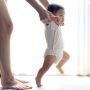 Bayi Belajar Jalan, Ini 3 Alat Bantu yang Bisa Digunakan