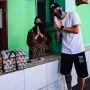 Marc Klok Jadi Kuli Panggul Beras Dadakan, Netizen: yang Ngangkat Ganteng!