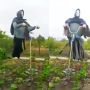 Seram! Orang-orangan Sawah Ini Mirip Dementor