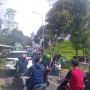 Wisata Kawah Putih Masih Ditutup, Ribuan Warga Malah Padati Kebun Teh
