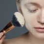 4 Rekomendasi Bedak Tabur Rp 30 Ribuan yang Cocok untuk Kulit Berminyak, Tak Bikin Mengilap!