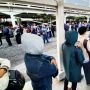 Transisi New Normal, Ribuan Calon Penumpang KRL Bogor Antre Mengular