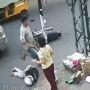 Gagal Paham! Bukannya Menolong, Pria Ini Malah Lompati Korban Kecelakaan