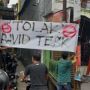 Spanduk Tolak Rapid Test 'Typo' Kebangetan, Warganet: Corona Ikut Bingung