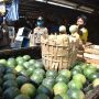 Dagangan Buah Membusuk, Pedagang Rugi Besar Pasar Krempyeng Gresik Ditutup