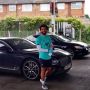 Baik Banget Mo Salah, Traktir Pelanggan yang Sedang Bareng Isi Bensin
