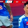 Kumisnya Unik, Winger Napoli Ini Dibilang Mirip Freddie Mercury dan Escobar