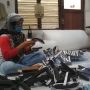 Usaha Tas Nyaris Bangkrut, Sareh Beralih Produksi Face Shield Sejak Pandemi