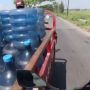 Apes, Pengendara Moge Ini Tercebur ke Parit Gara-Gara Kang Galon, Kok Bisa?