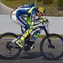 Valentino Rossi Terciduk Gowes Pakai Sepeda, Mau Kemana Tuh?