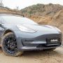 Tesla Model 3 Bukan Kaleng-Kaleng, Siap Diajak Berkotor-kotor Ria