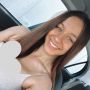 Jadi Model Seksi, Mantan Pelayan Restoran Pamer Hasilkan Rp 19 Juta Sehari