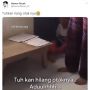 Gemas! Diawasi Ibu saat Belajar, Bocah Ini Ngambek, Sebut Otaknya Hilang