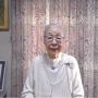 Tak Kalah dengan Anak Muda, Nenek 90 Tahun Ini Masih Jago Main Gim!