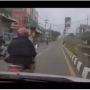 Sepeda Motor Halangi Laju Ambulans Pembawa Pasien, Panen Hujatan Warganet