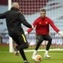 Lewati Rekor Peter Schmeichel, De Gea: Maaf, Legend