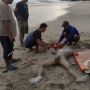 Geger! Nelayan Pantai Cikelewung Temukan Mayat Pria, Kenakan Kaos Paskibra