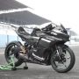 Kawasaki Ninja ZX-25R Meluncur, yang Versi Karbon ke Mana?