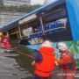Sopir Mabuk Arak Lalu Ceburkan Bus ke Danau, 20 Penumpang Tewas