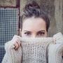 Bisa Mengurangi Stres, Ini Alasan Wanita Suka Mencium Bau Pakaian Pasangan