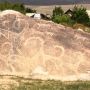 Lukisan Batu Berusia 4.000 Tahun Jadi Daya Tarik Turis  di Kyrgyzstan